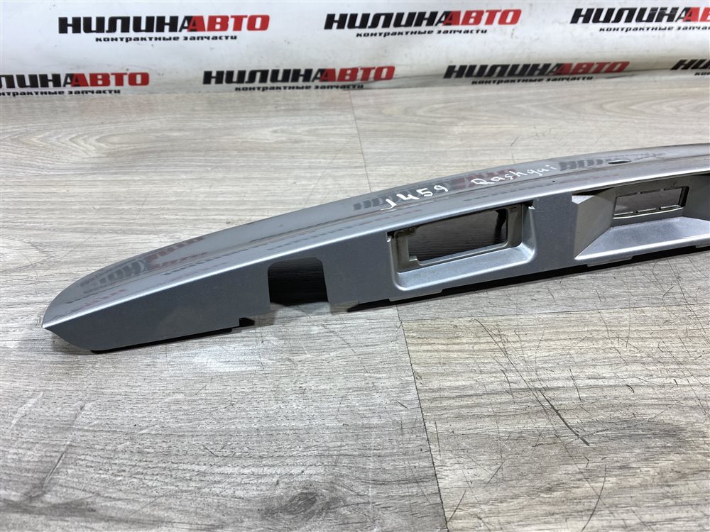 Накладка крышки багажника, 2000 рублей, Севастополь