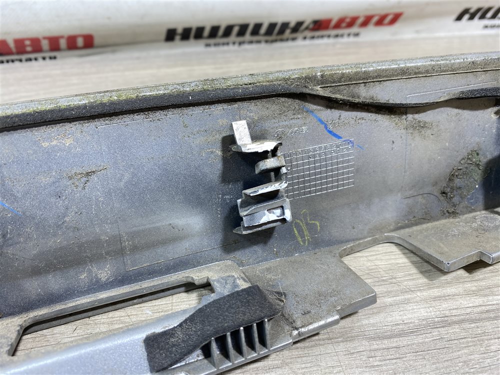 Накладка крышки багажника, 2000 рублей, Севастополь