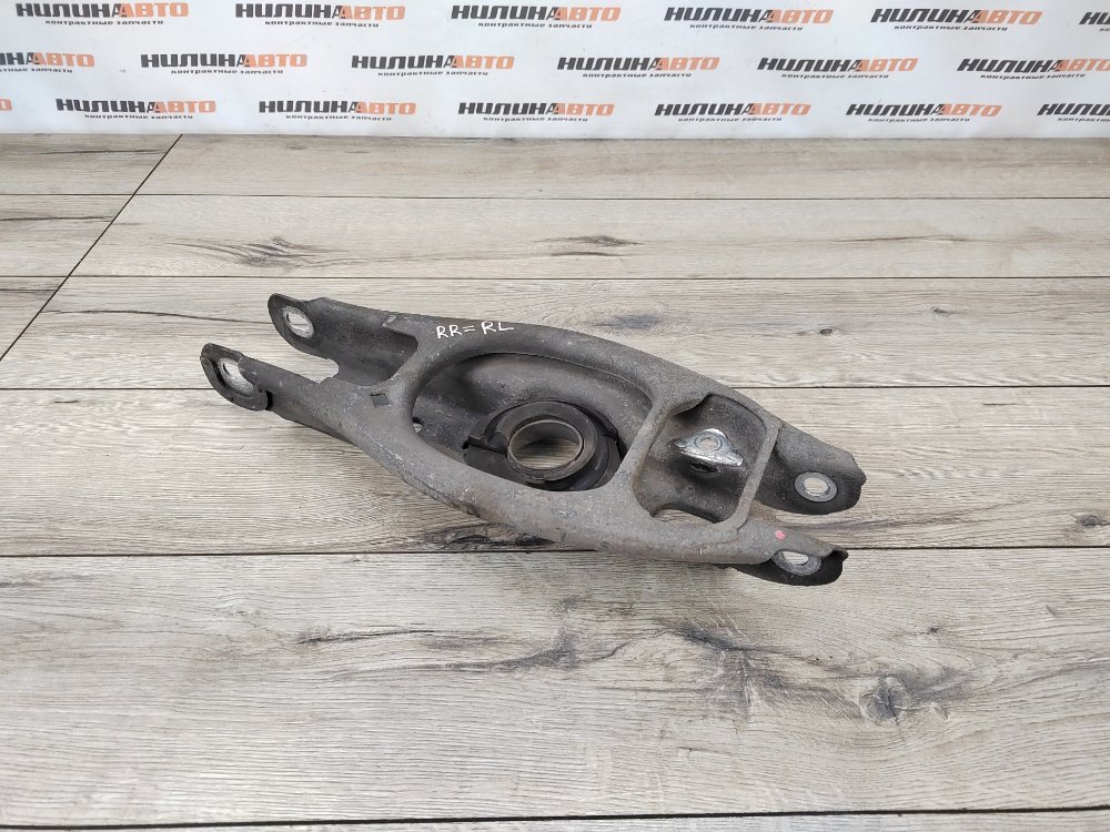 Рычаг задней подвески под пружину, 500 рублей, Москва