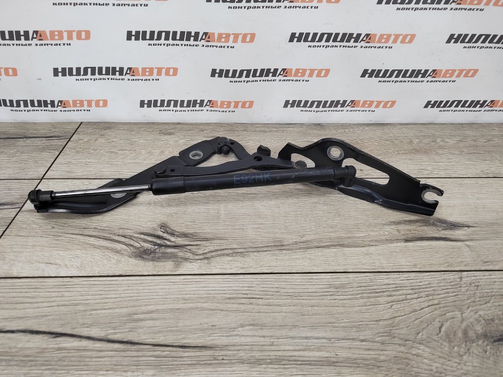 Петля крышки багажника, 500 рублей, Москва