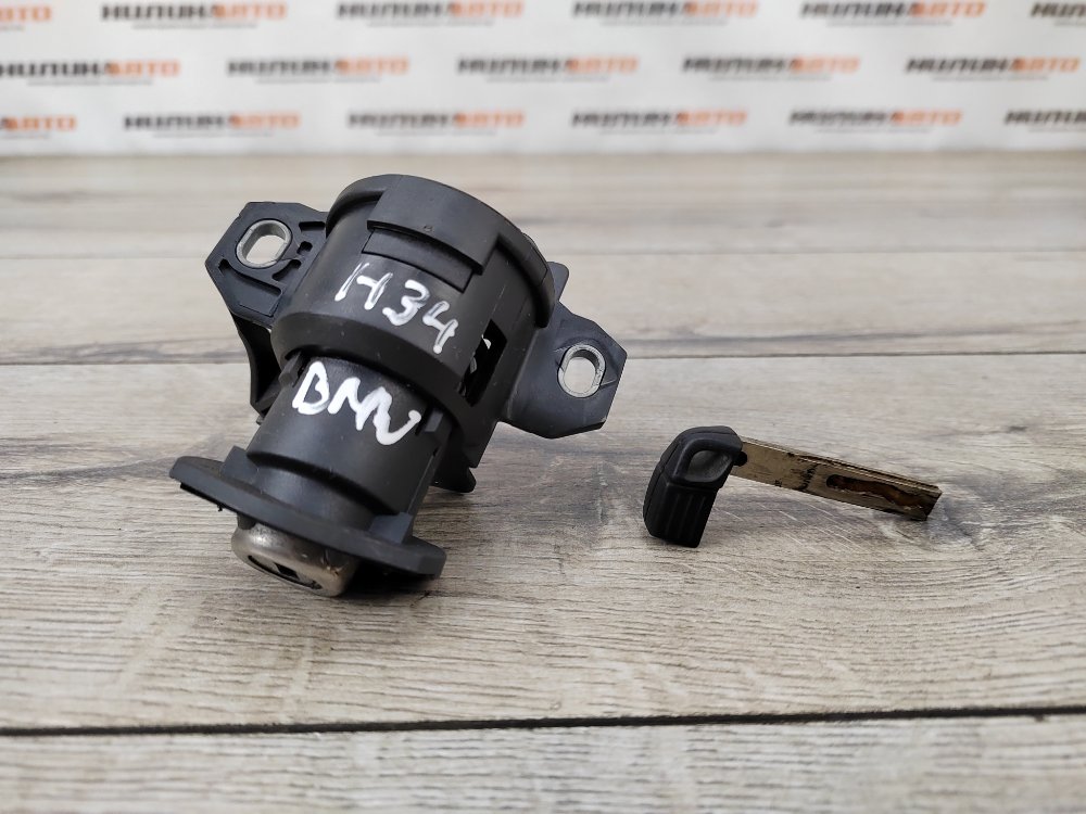 Личинка замка багажника, 1500 рублей, Москва