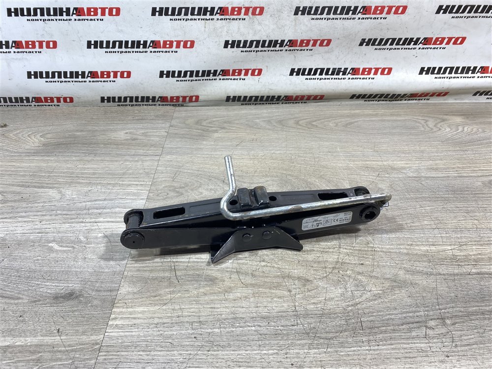 Домкрат, 2500 рублей, Севастополь