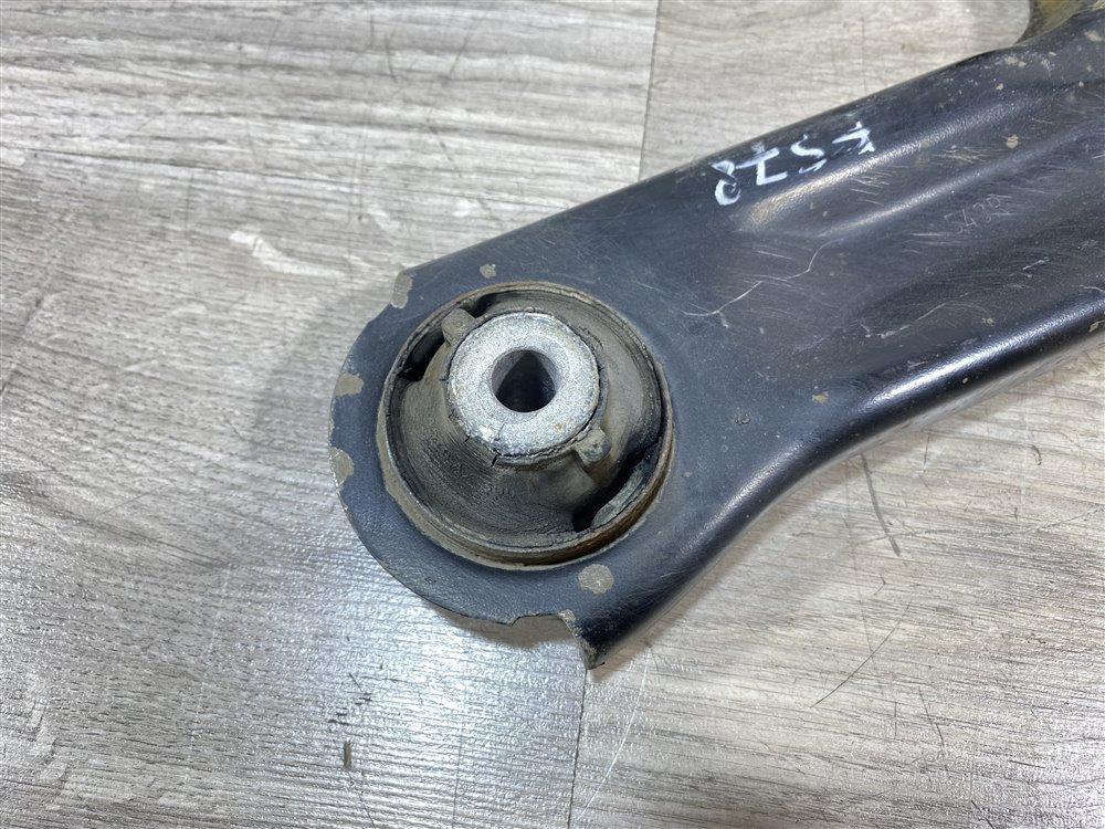 Рычаг передний нижний, 1500 рублей, Севастополь