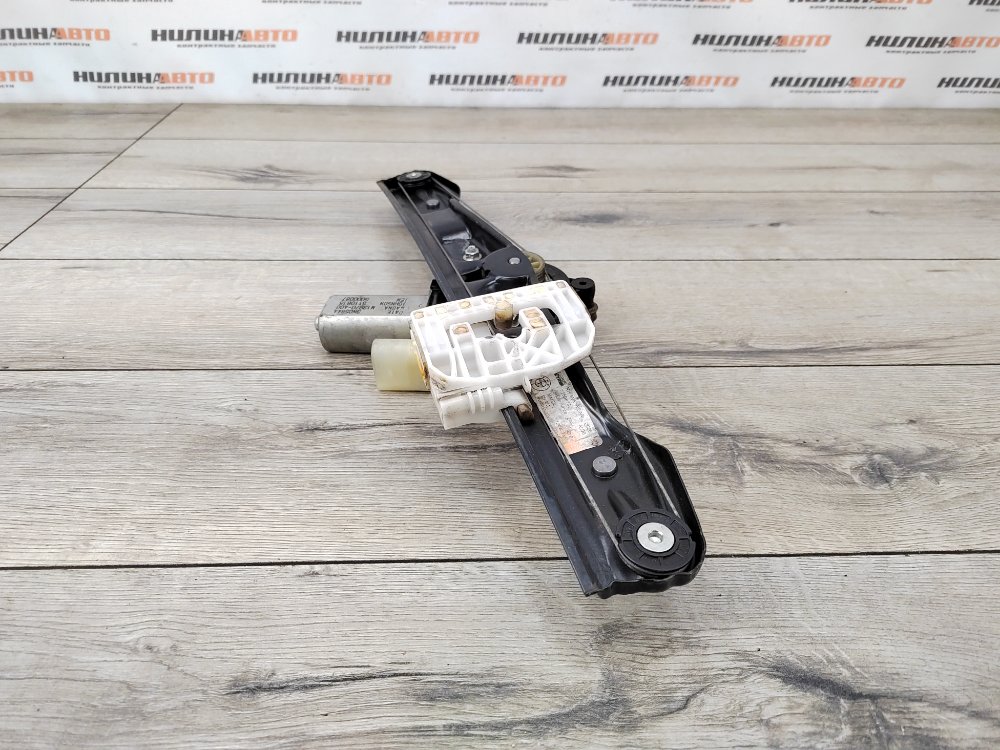 Стеклоподъемник, 1000 рублей, Москва