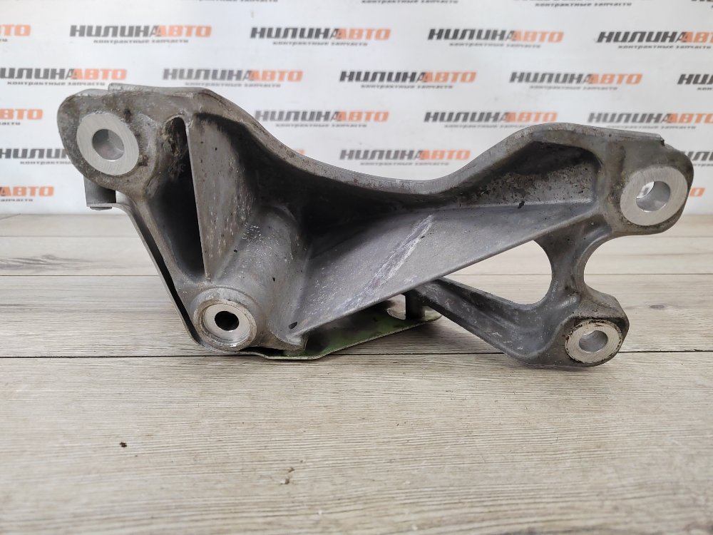 Кронштейн двигателя, 2500 рублей, Москва