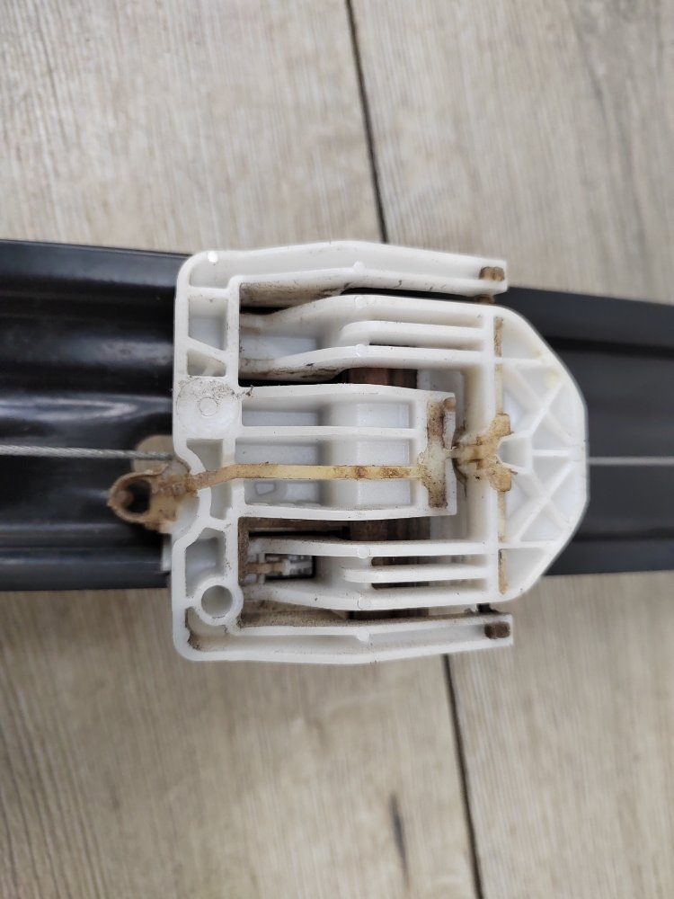 Стеклоподъемник, 1000 рублей, Москва