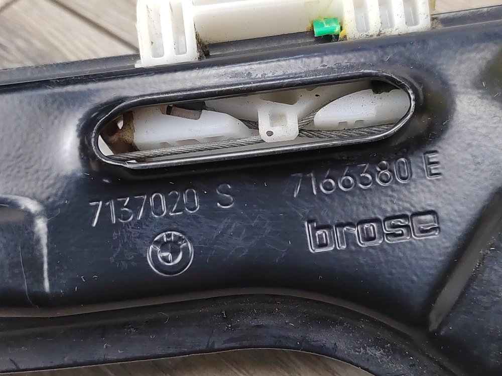 Стеклоподъемник, 2500 рублей, Москва