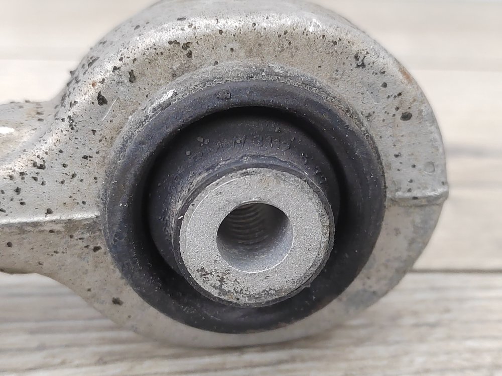 Рычаг передний верхний, 2000 рублей, Москва