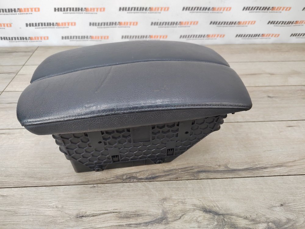 Подлокотник, 3000 рублей, Москва