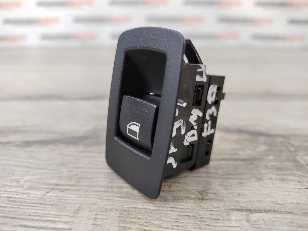 Кнопка стеклоподъемника, 200 рублей, Москва