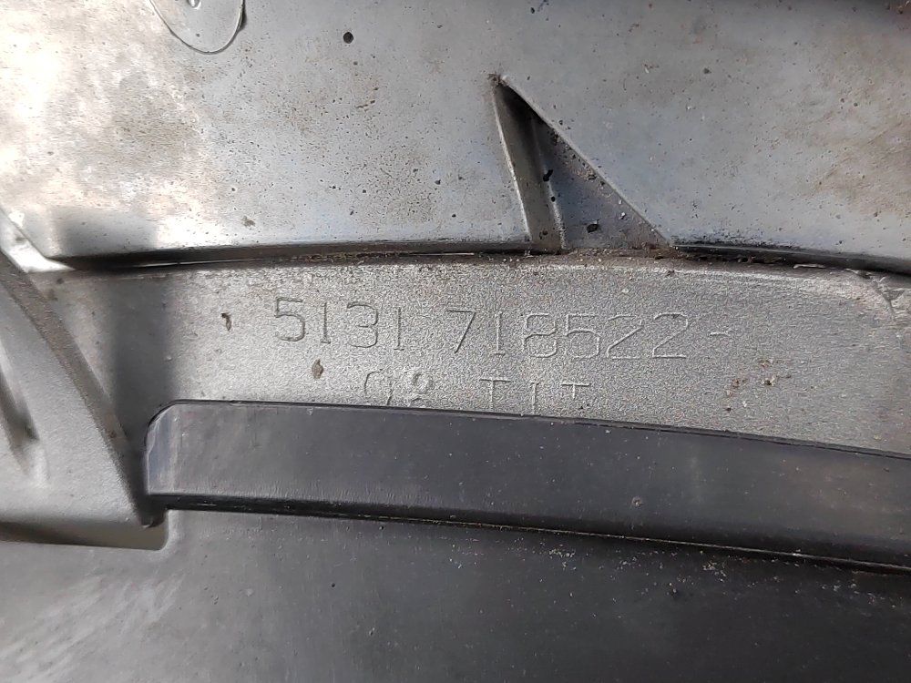 Решетка радиатора, 2000 рублей, Москва