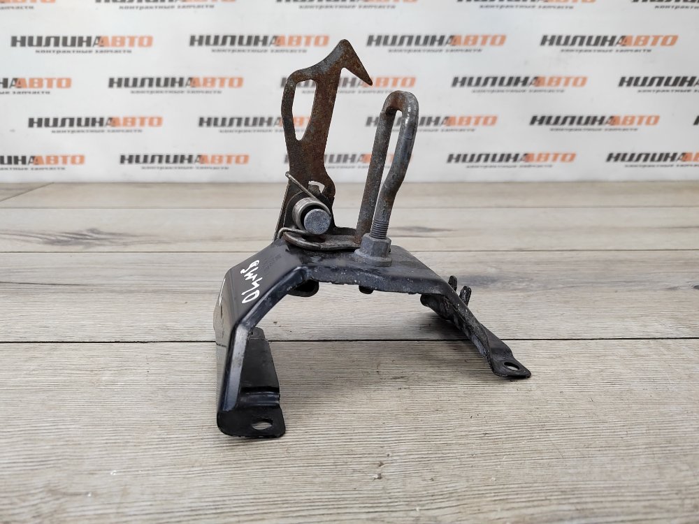 Крюк замка капота, 500 рублей, Москва