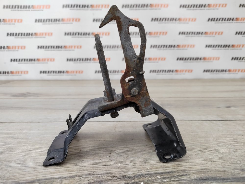 Крюк замка капота, 500 рублей, Москва