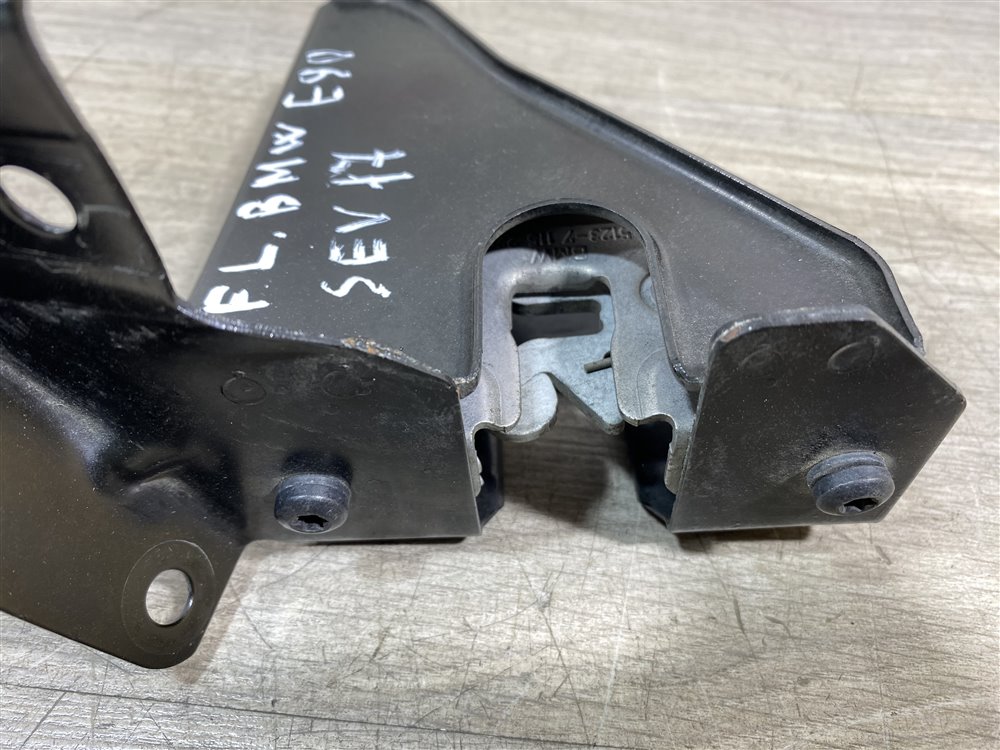 Замок капота, 500 рублей, Севастополь