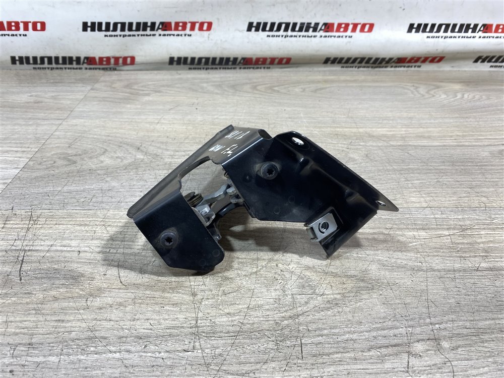 Замок капота, 500 рублей, Севастополь