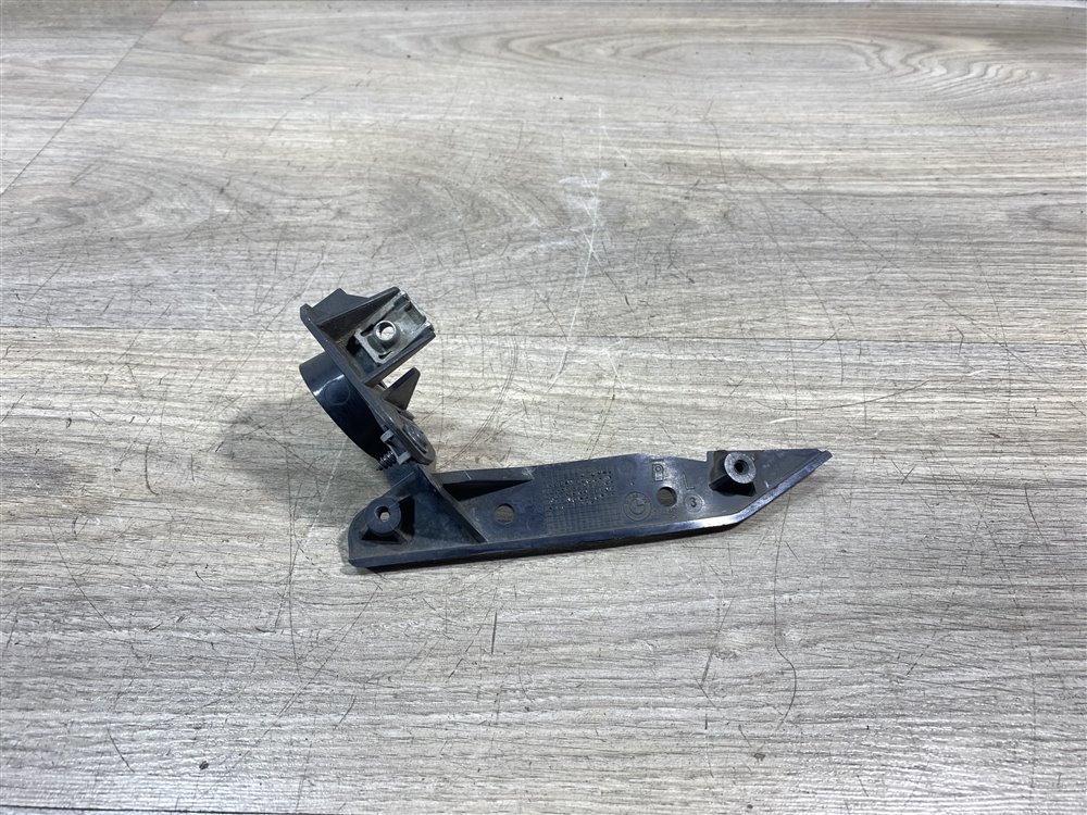 Кронштейн бампера, 500 рублей, Севастополь