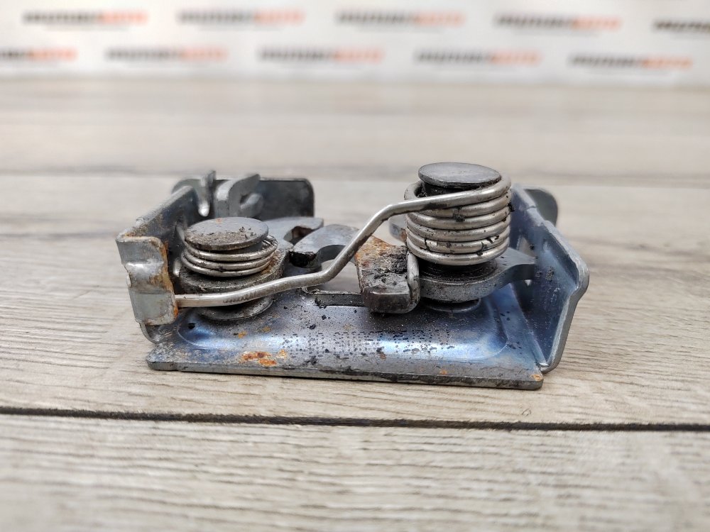 Замок капота, 1000 рублей, Москва