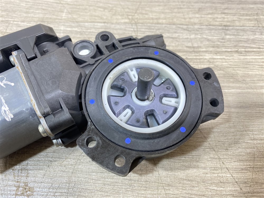 Моторчик стеклоподъемника, 1000 рублей, Севастополь