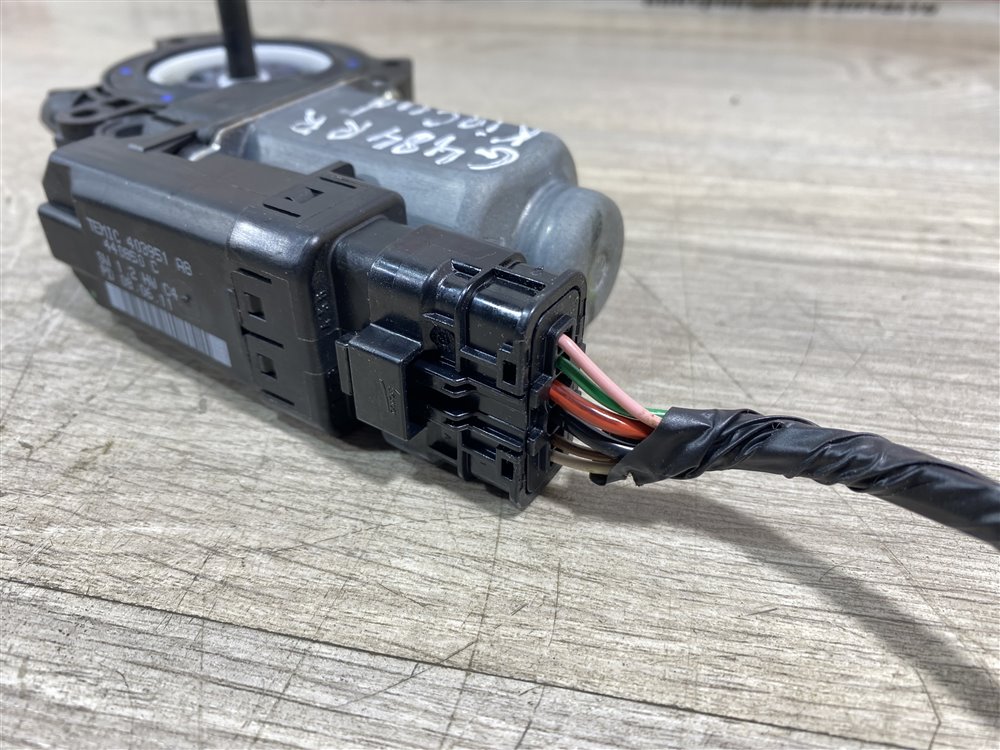 Моторчик стеклоподъемника, 1000 рублей, Севастополь