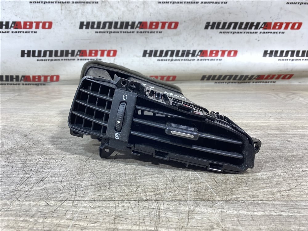 Дефлектор в торпедо центральный, 1000 рублей, Севастополь