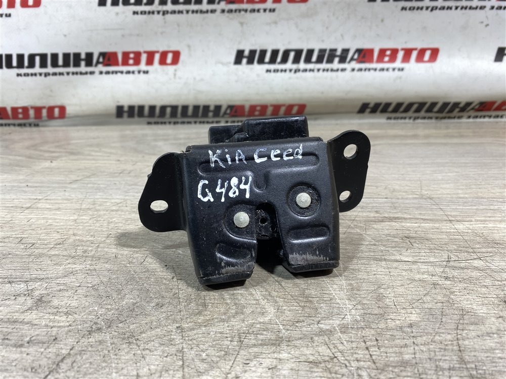 Замок крышки багажника, 1000 рублей, Севастополь