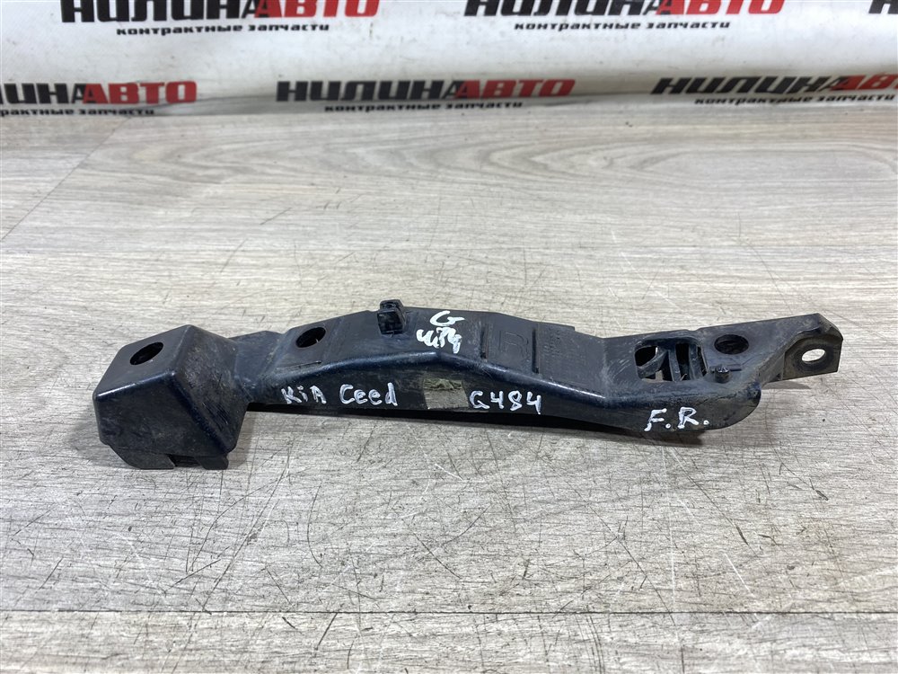 Кронштейн бампера, 250 рублей, Севастополь