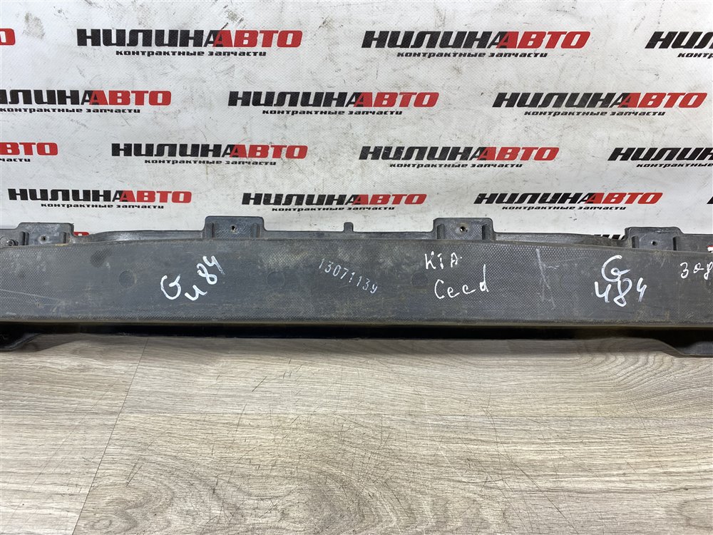 Усилитель бампера, 6000 рублей, Севастополь