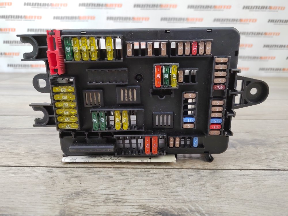 Блок предохранителей в багажник, 2000 рублей, Москва