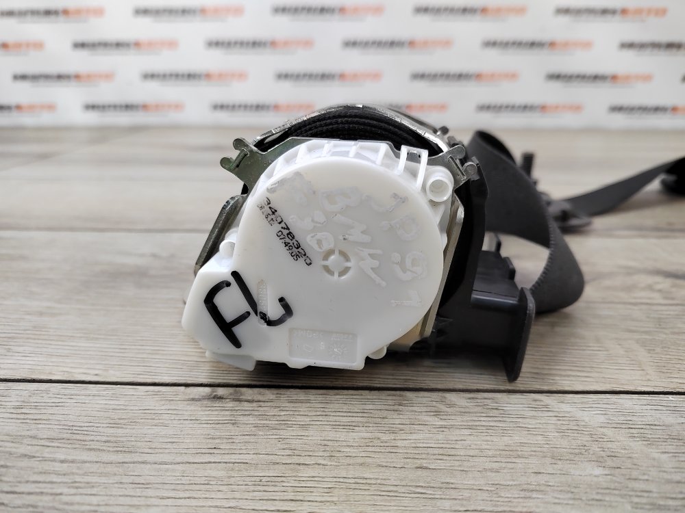 Ремень безопасности, 2000 рублей, Москва