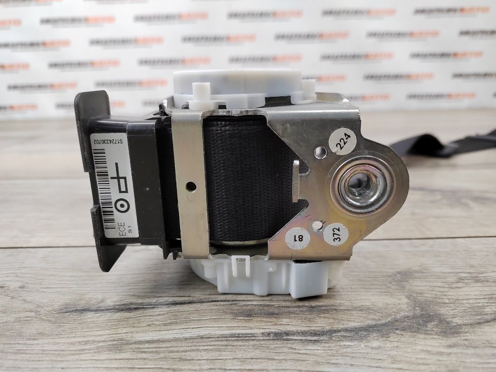 Ремень безопасности, 2000 рублей, Москва