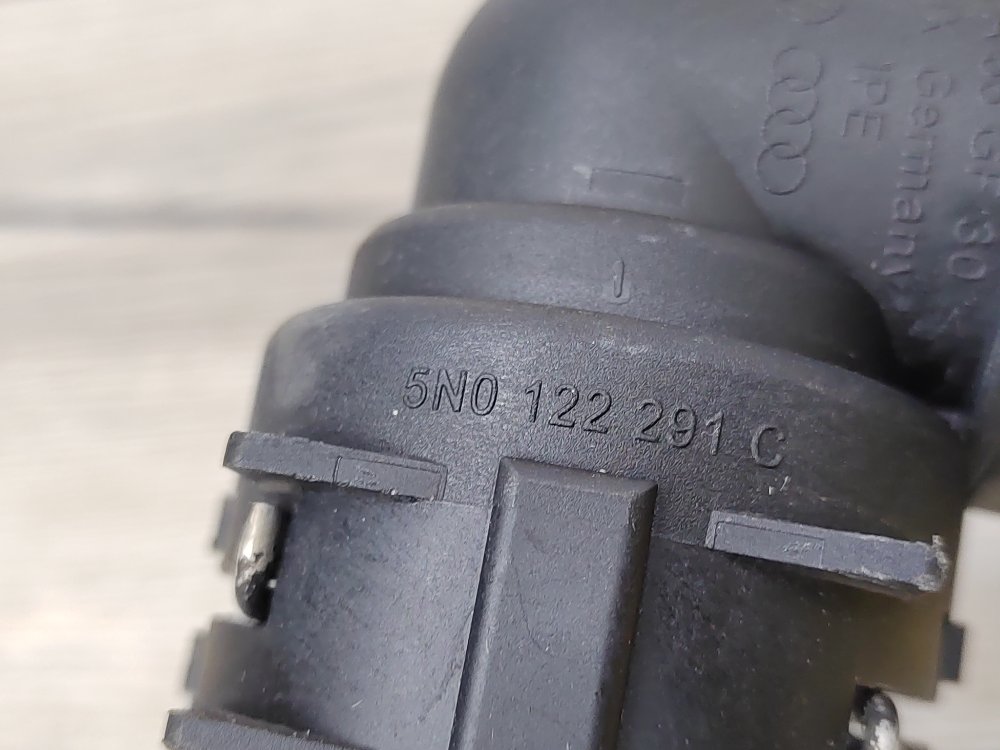 Патрубок системы охлаждения, 700 рублей, Москва