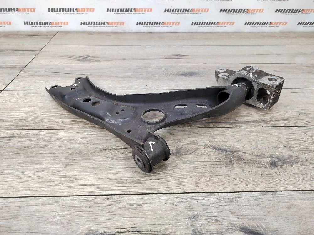 Рычаг передний нижний, 2000 рублей, Москва