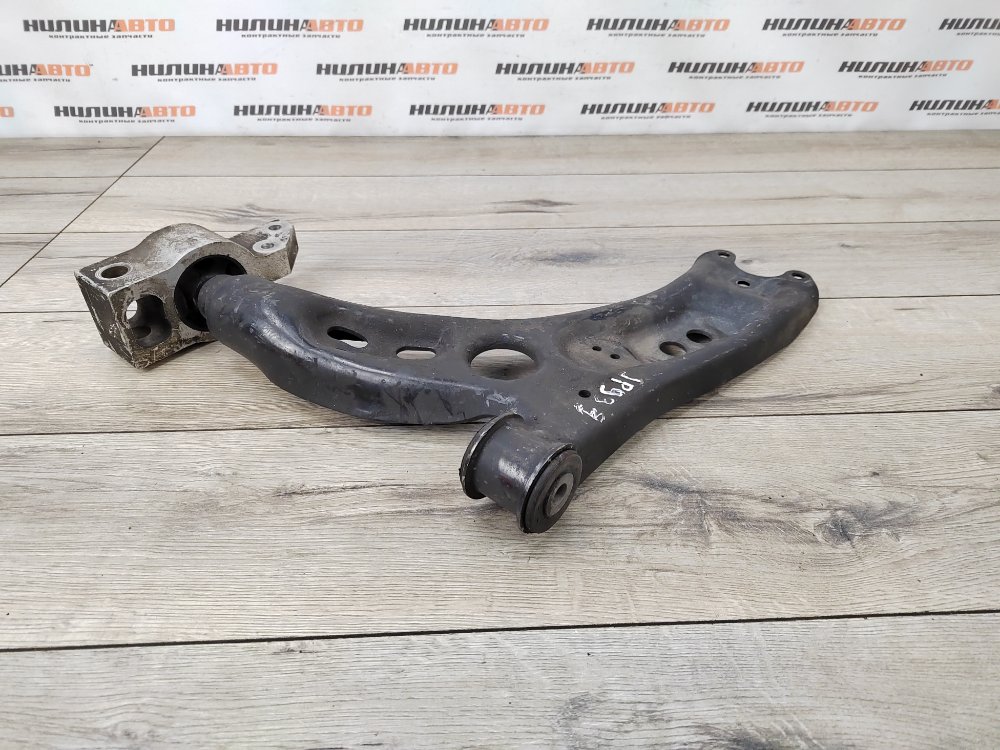 Рычаг передний нижний, 2000 рублей, Москва