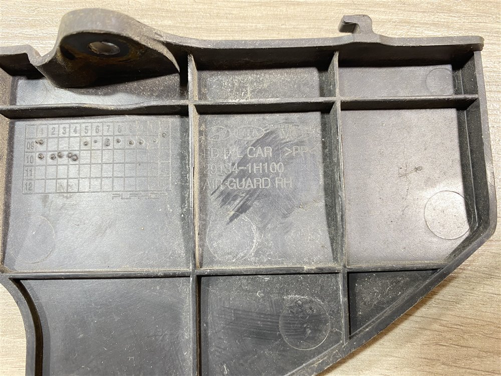 Дефлектор радиатора, 500 рублей, Севастополь