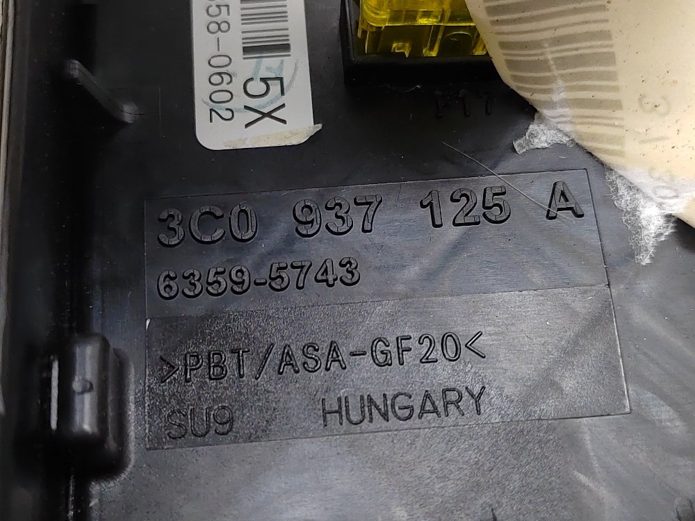 Блок предохранителей под капот, 2500 рублей, Москва