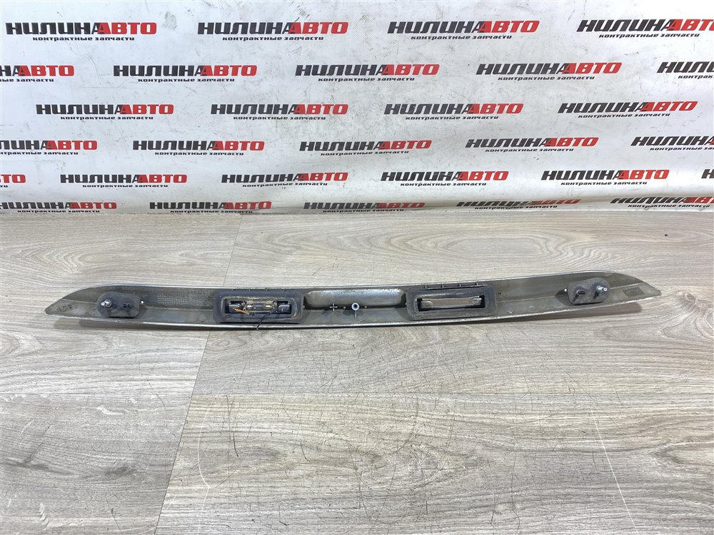 Накладка крышки багажника, 2000 рублей, Севастополь