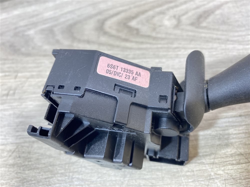 Переключатель подрулевой поворотников, 1000 рублей, Севастополь