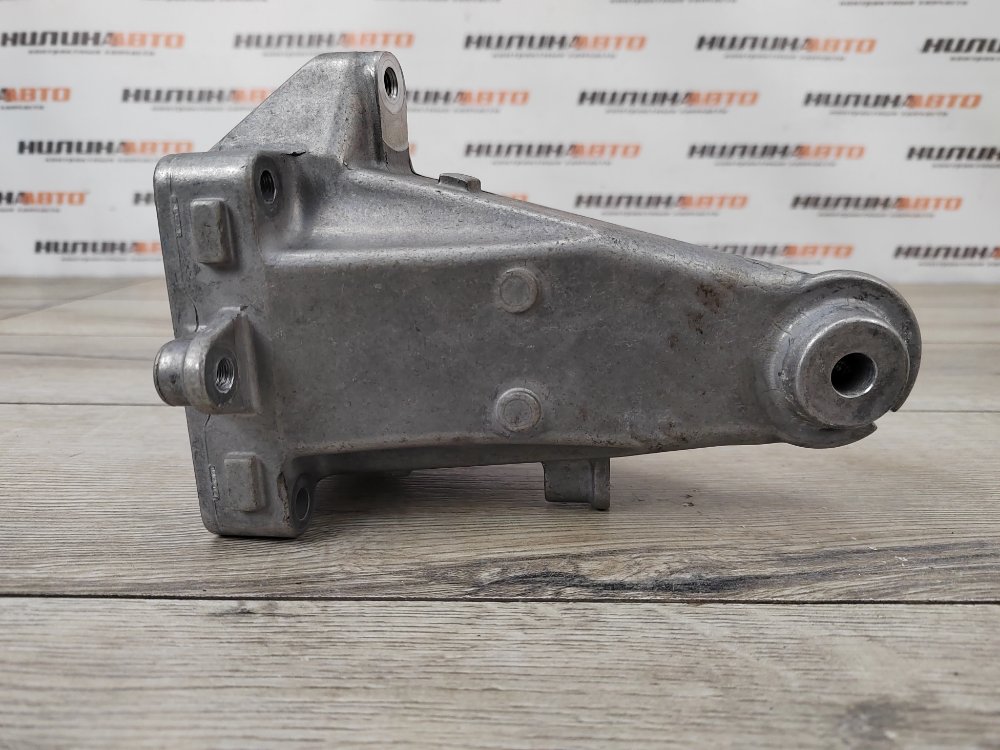 Кронштейн двигателя, 500 рублей, Москва