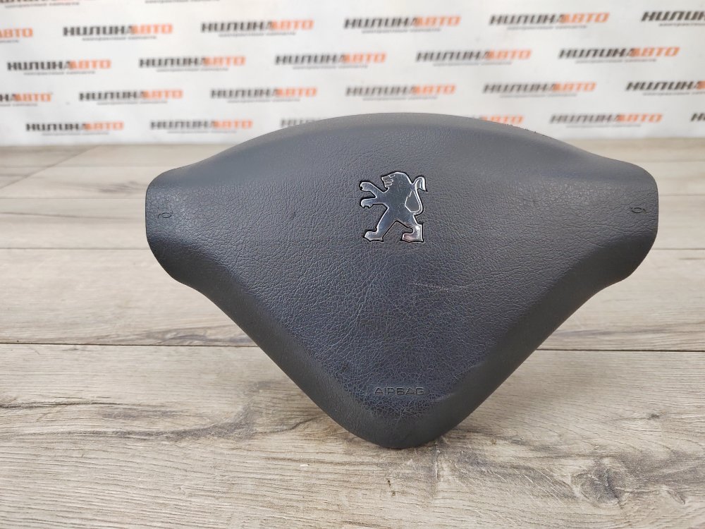 Подушка безопасности в руль, 2000 рублей, Москва