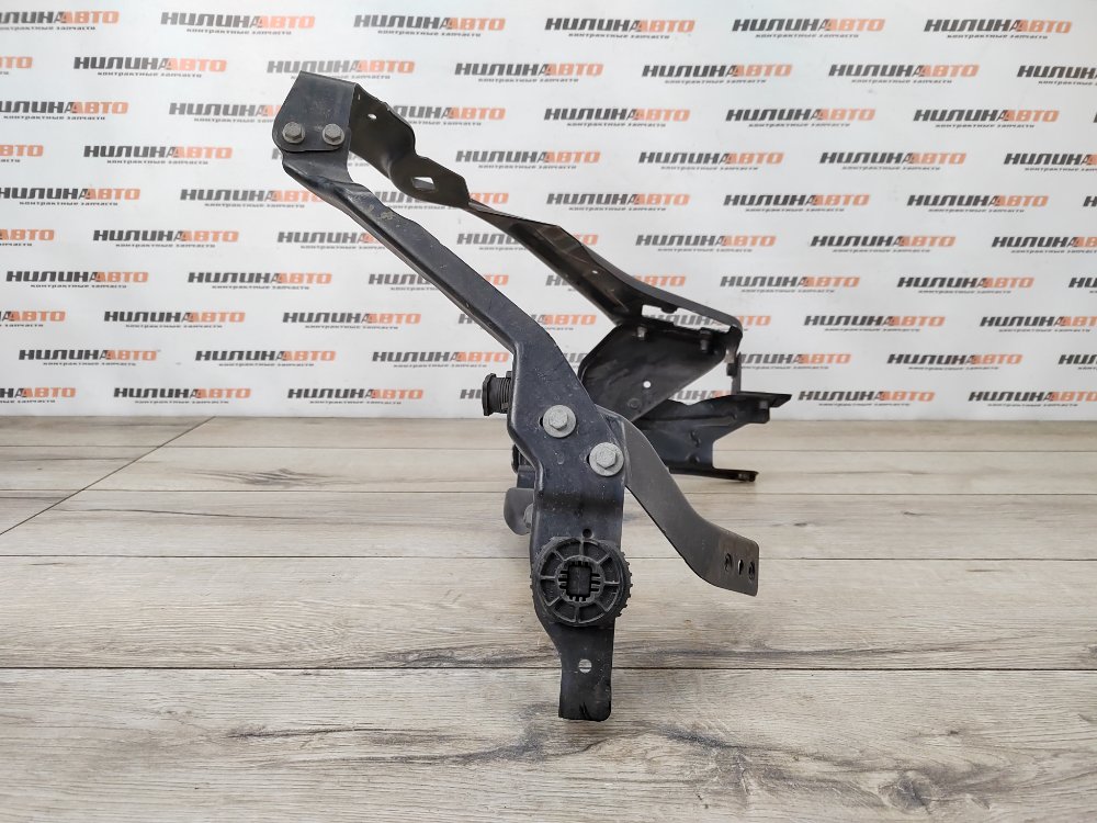 Кронштейн фары, 4200 рублей, Москва