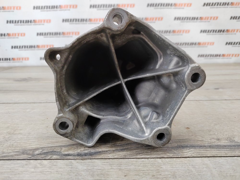 Кронштейн двигателя, 600 рублей, Москва