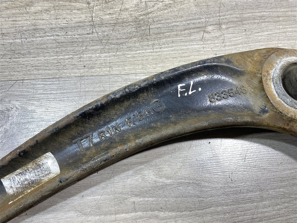 Рычаг передний нижний, 1500 рублей, Севастополь