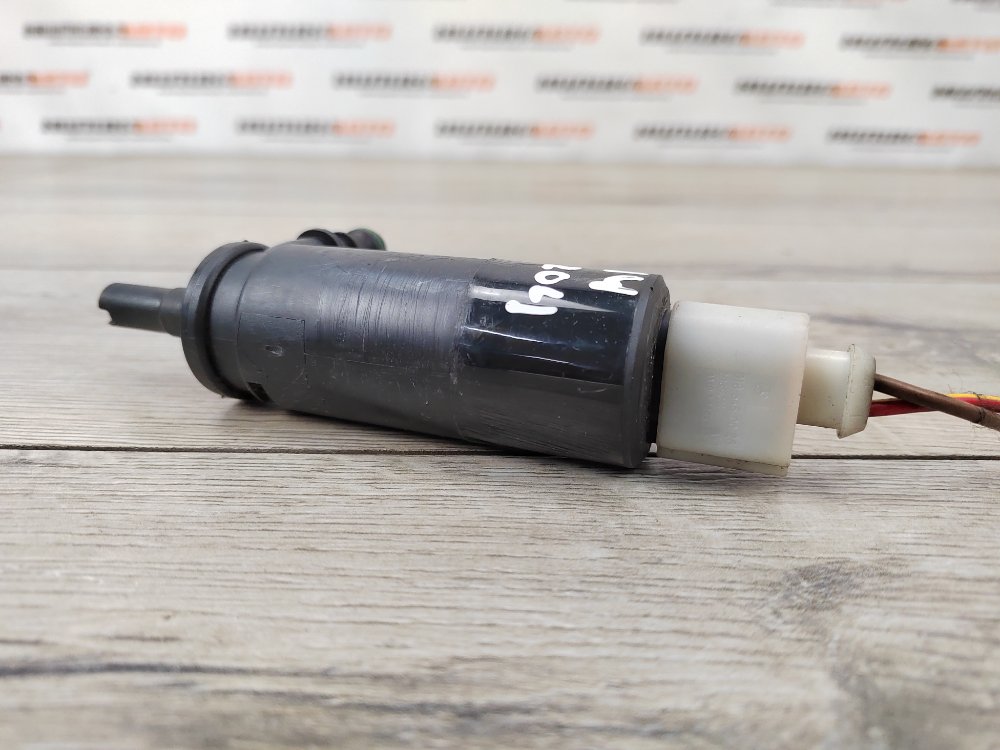 Насос омывателя фар, 800 рублей, Москва