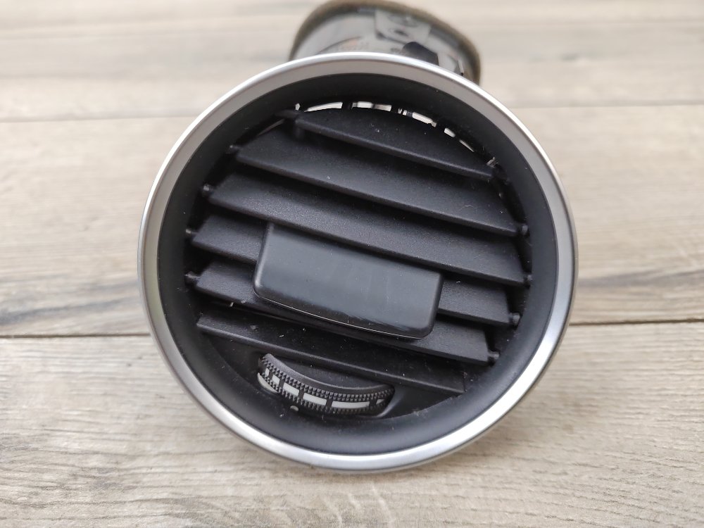 Дефлектор в торпедо, 1200 рублей, Москва