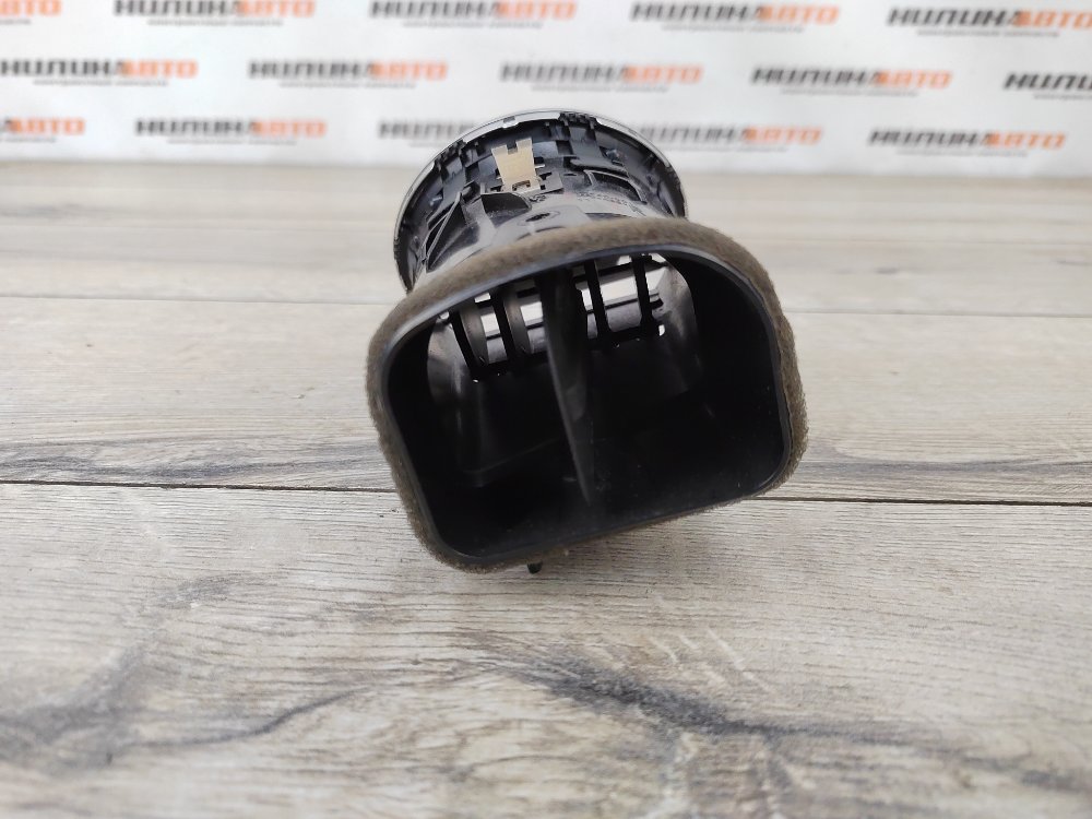 Дефлектор в торпедо, 1200 рублей, Москва