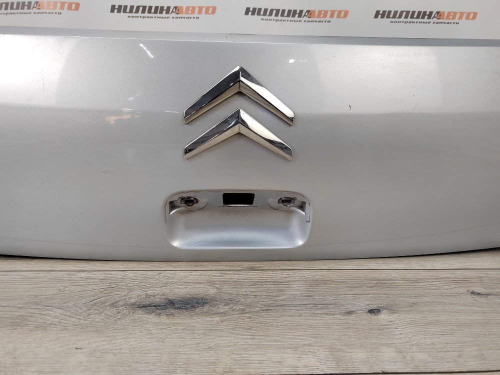 Накладка крышки багажника, 1200 рублей, Москва