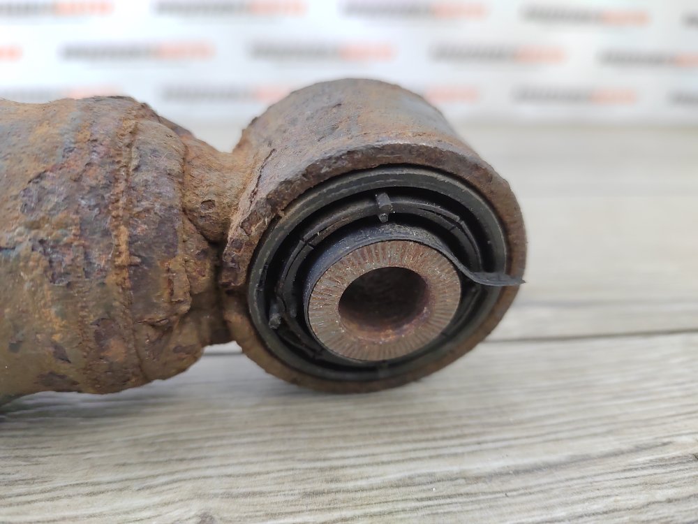 Амортизатор, 2000 рублей, Москва