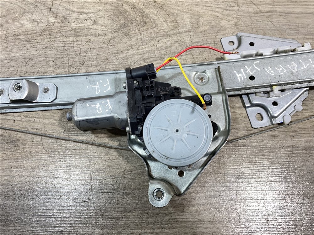 Стеклоподъемник, 1000 рублей, Севастополь