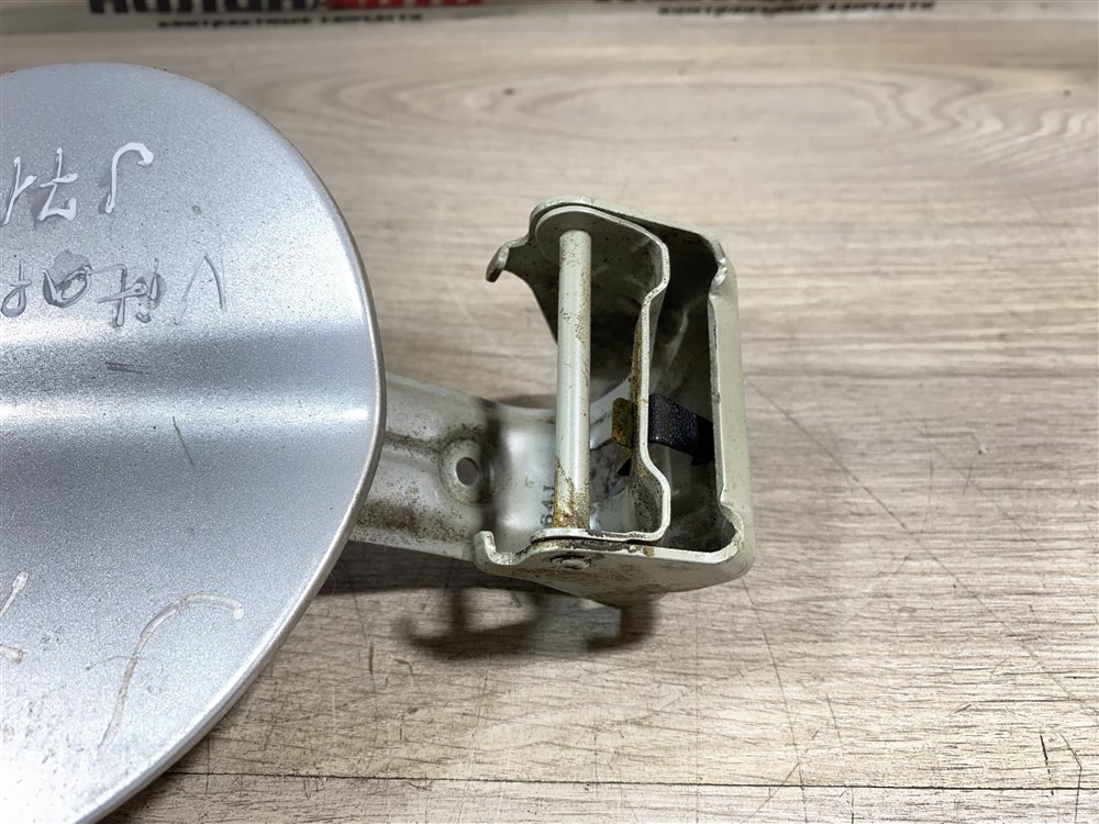 Лючок топливного бака, 500 рублей, Севастополь