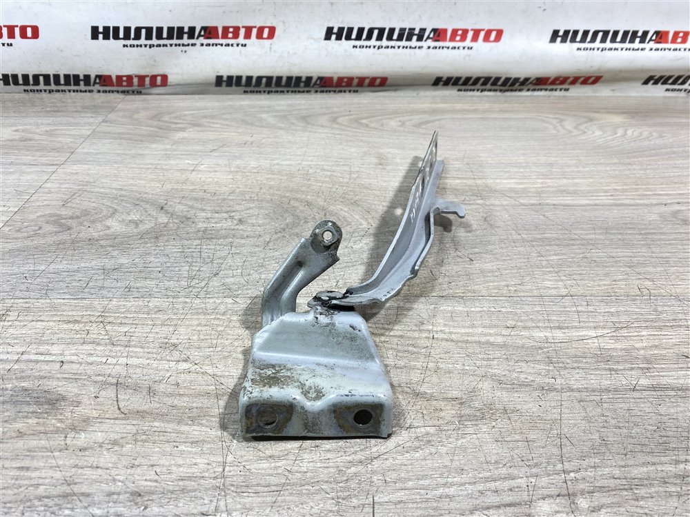 Петля капота, 2000 рублей, Севастополь